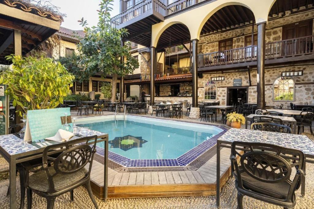 Pansiyon Spectacular Penthouse With Terrace Near Hadrian's Gate *