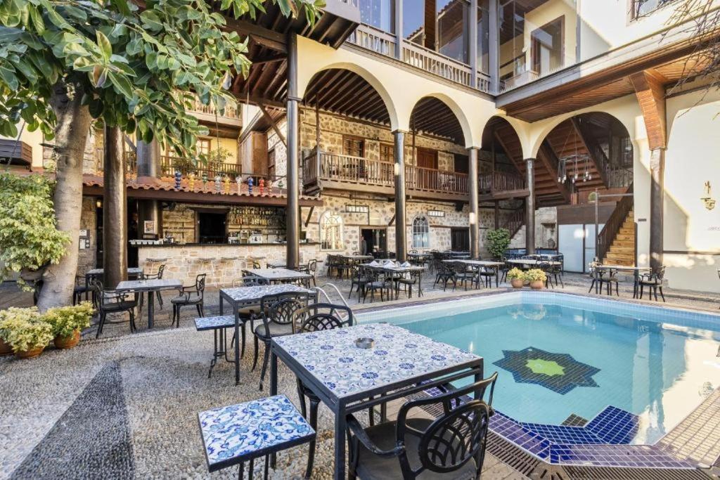 Pansiyon Spectacular Penthouse With Terrace Near Hadrian's Gate Antalya